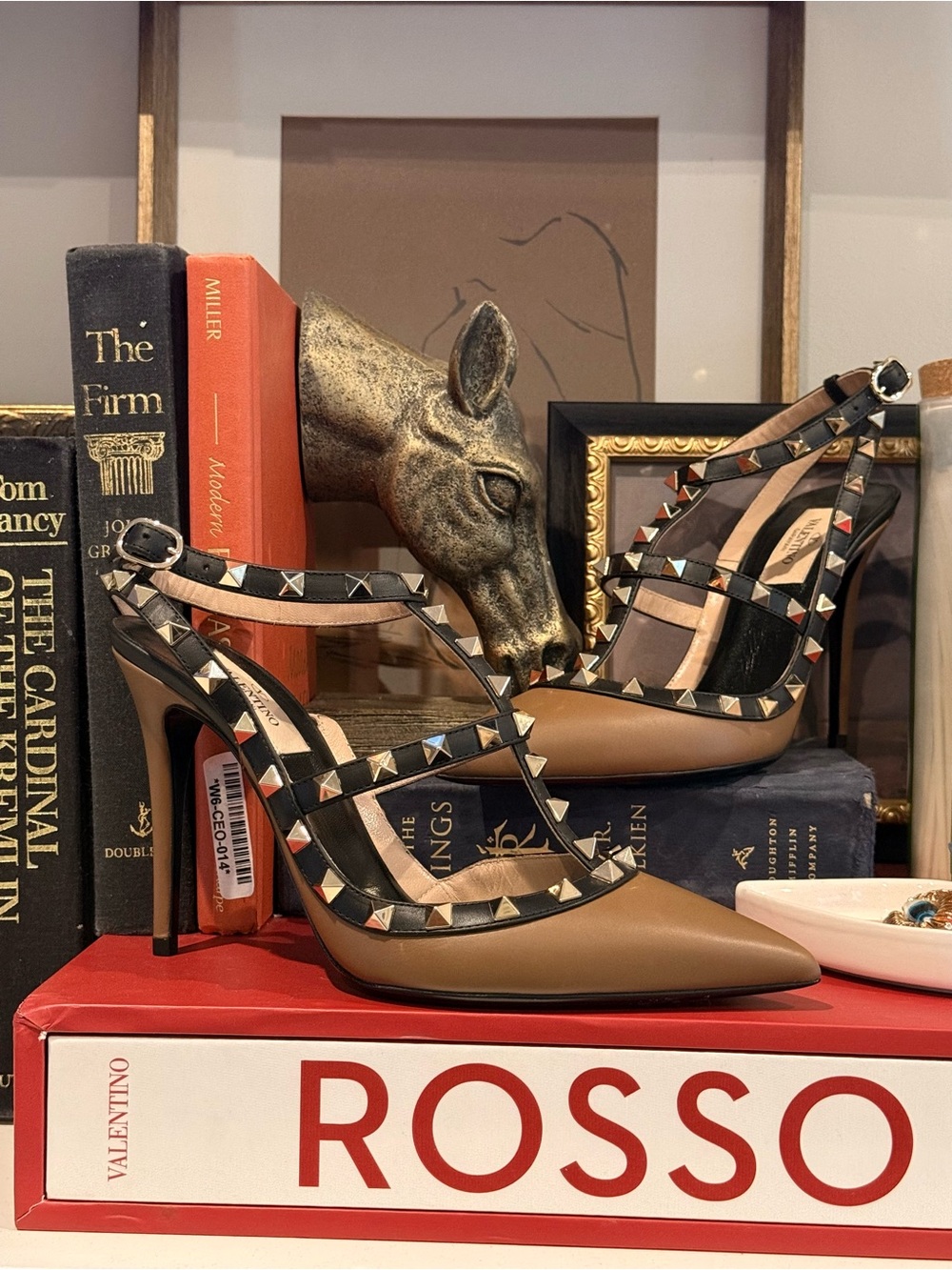 Valentino Rockstud 100 Nocciola Ankle Strap Pumps 38.5